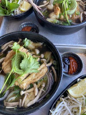   at Do Chay - Knight District in Vancouver