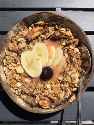 Smoothie bowl at Bistro Pointe Taylor in New Richmond