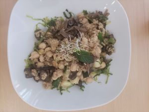 Quinoa and mushrooms at 3 4 4 in Alicante