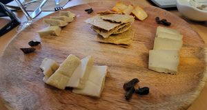 Cheese and crackers at 3 4 4 in Alicante