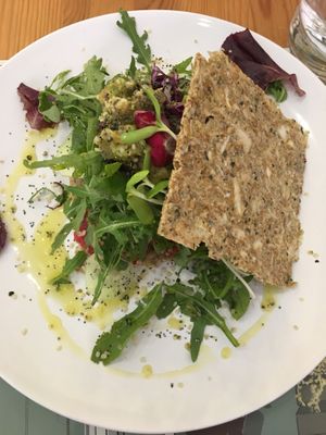 Hamburguesa con ensalada at 3 4 4 in Alicante