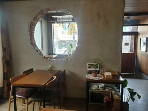 Good atmosphere at Diner Jackie 다이너재키 in Seoul