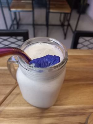 Banana oats peanut butter smoothie at 29 Coffties in Chiang Mai