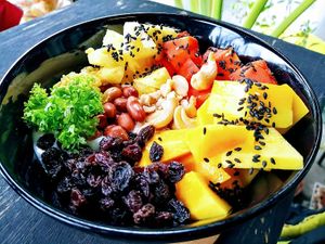 Smoothie Bowl ( Vegan ) at 29 Coffties in Chiang Mai