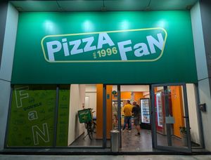 exterior at Pizza Fan in Crete