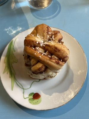 Cinnamon Bun 🧁 at Café Holmgången in Malmo