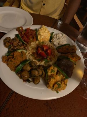 Mezze plate - veg at Babel Cafe in Istanbul