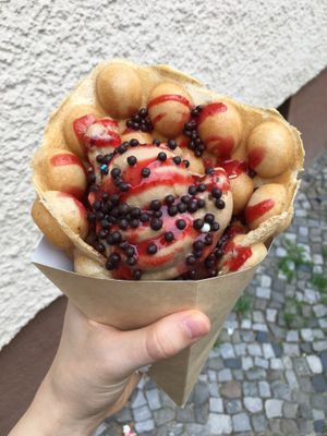 Bubble waffle at Katchi Ice Cream - Savignyplatz in Berlin