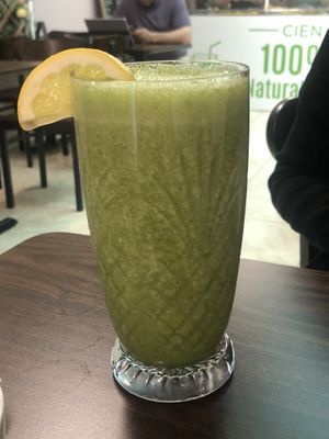 Green Smoothie at Cien 100% Naturalisimo in Berwyn