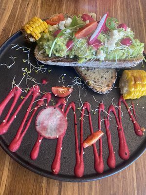 Smashed Avo  at Argi in Kensington