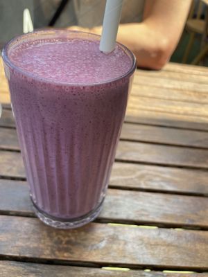 Berry smoothie  at Argi in Kensington
