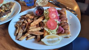 Po' Boy at Life on Mars in Seattle