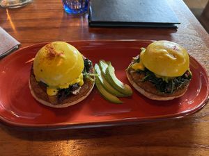 Benny & The Jets  at Life on Mars in Seattle