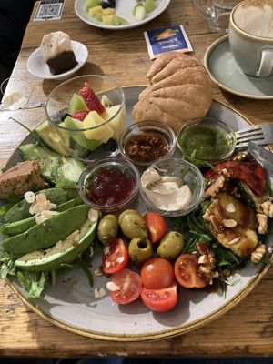   at Miros Cafe in Berlin