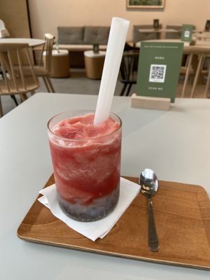 Watermelon bubble tea: it’s nice, but I miss the creamy and tea flavour. It’s just mashed watermelon with jelly and chia seed.  at Tea Stories in Eindhoven
