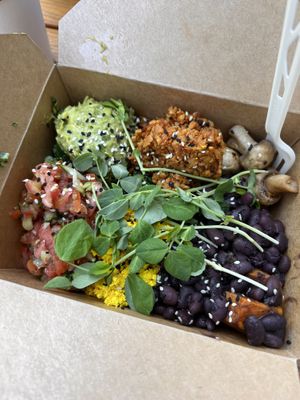 breakfast bowl with tempeh chorizo   at Kupfert & Kim - Yorkville in Toronto