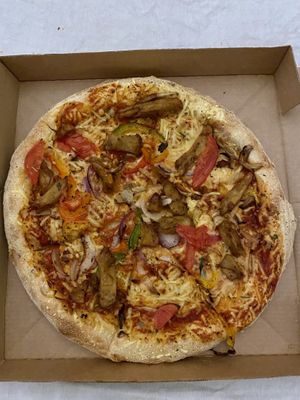 Vegan chicken supreme   at Domino's Pizza in Goes