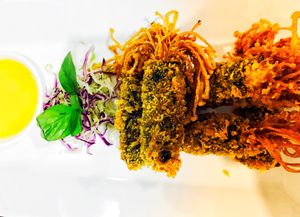 Seaweed Spring Rolls at Huong Sen Trang in Phan Thiet