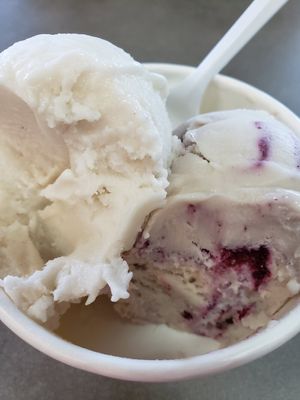 Vanilla bean and mixed berries at Asiga in Guam