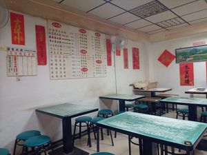 Inside at Lái Xīn SùShí 來欣素食手工水餃 in Taipei