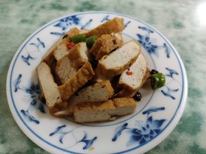 Tofu side plate at Lái Xīn SùShí 來欣素食手工水餃 in Taipei