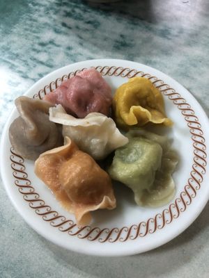Assorted dumplings  at Lái Xīn SùShí 來欣素食手工水餃 in Taipei