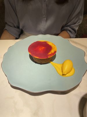 Carrot cake at Xavier Pellicer in Barcelona