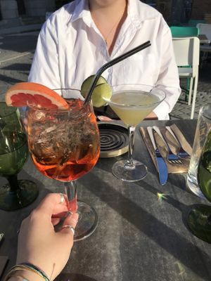 Aper spritz et cocktail signature “le don" at Don Vegan in Quebec