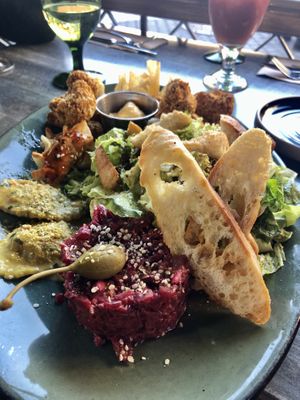 Antipasto at Don Vegan in Quebec