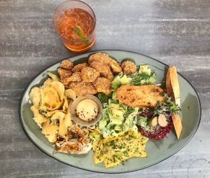 Entrée découverte 💯👌 at Don Vegan in Quebec