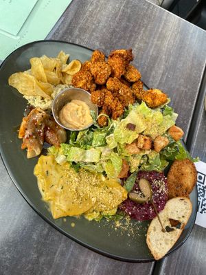 Appetizer to share  at Don Vegan in Quebec