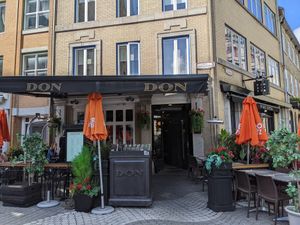 exterior at Don Vegan in Quebec