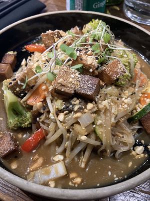 Pad thai  at Don Vegan in Quebec