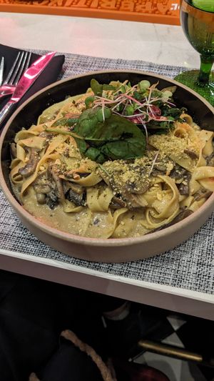 Fettucine champignons at Don Vegan in Quebec