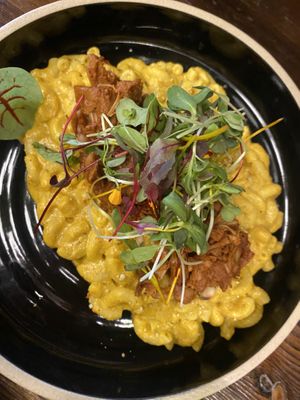 Mac and cheese with BBQ jackfruit   at Don Vegan in Quebec