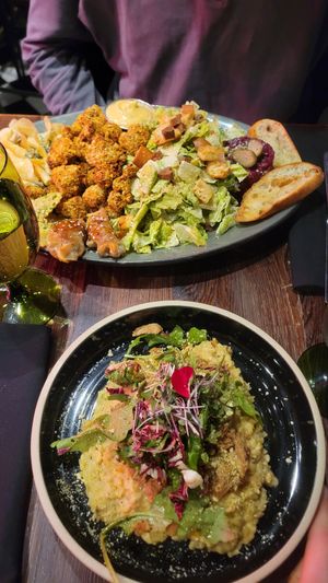 Risotto et assiette à partager at Don Vegan in Quebec