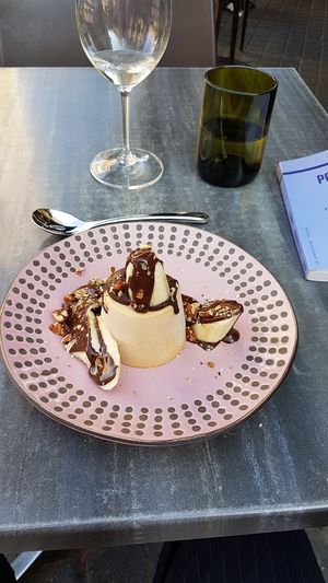 'Glace' à l'arrachides. Peanut ice 'cream'. at Don Vegan in Quebec