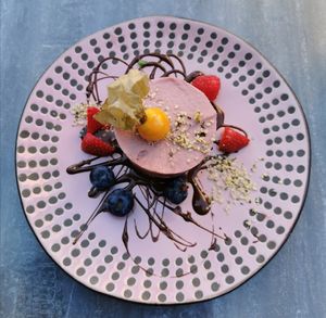 Gâteau don at Don Vegan in Quebec