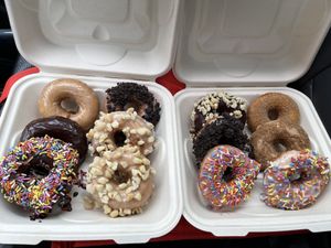 👍👍  at Maui Ono Donuts in Kihei