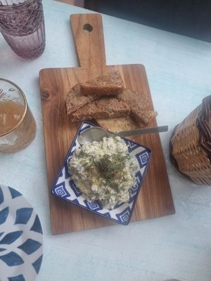Tzatziki with zea bread at Pernera in Patmos