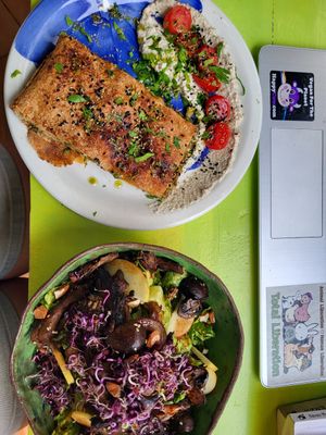 Pie with herbs and salad with mushrooms at Pernera in Patmos