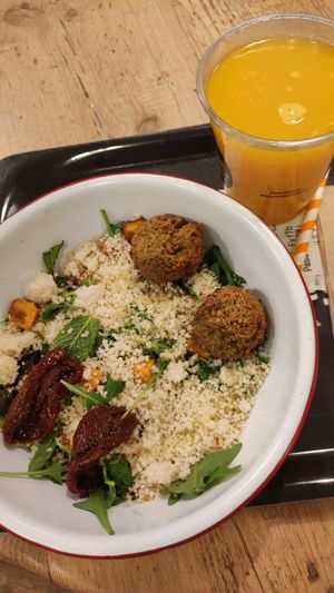  at Sandwichez - Urquinaona in Barcelona