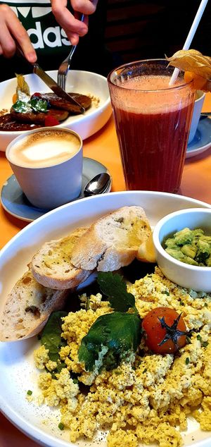 Veganes Rührei at Vevay Kitchen in Frankfurt