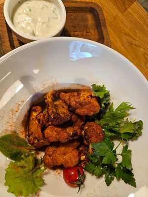 Gebackener Blumenkohl at Vevay Kitchen in Frankfurt