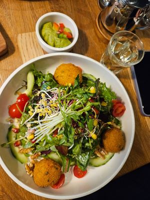 Superfood Bowl #Veganuary at Vevay Kitchen in Frankfurt