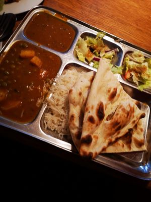 Peas, Potatoes, Naan and Rice at Badshah in Hamburg