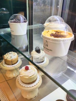 Desserts at Em Vegan Sweets in Lima