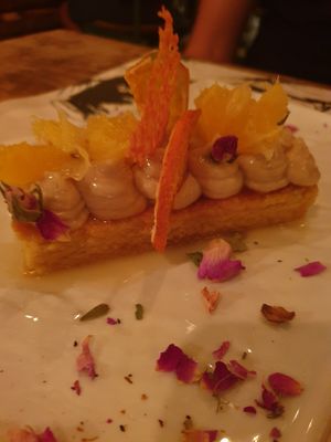 Mandelkuchen at Pandora Greenbox in Split