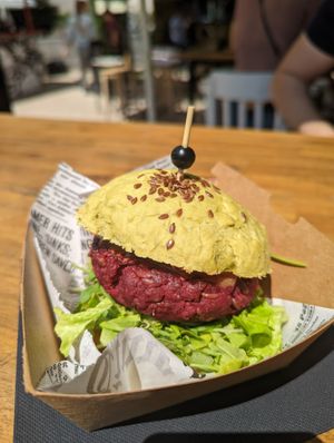 Vegan burger at Pandora Greenbox in Split