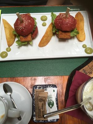 Sliders at Pandora Greenbox in Split